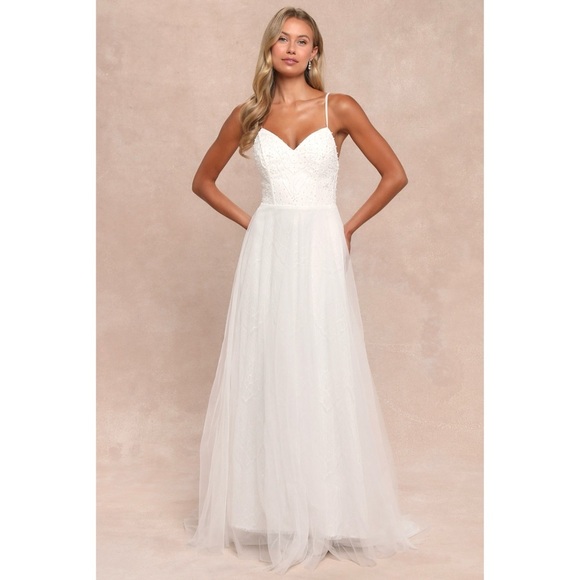 NWT LULUS Pearl Beaded Floral Embroidery Lace Tulle Sleeveless Gown With Train S - Picture 5 of 8